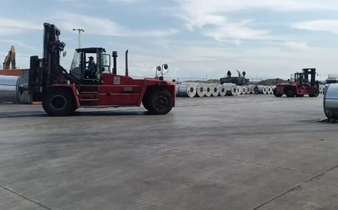 movimiento-de-acero-en-el