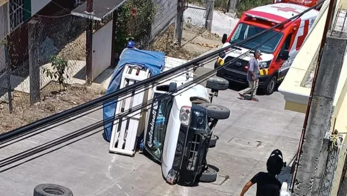 camioneta-con-estudiantes-de-bachillerato