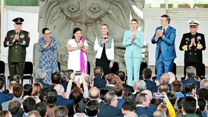 mandataria-presentacion-proyecto-economico-gabinete_0_94_600_379