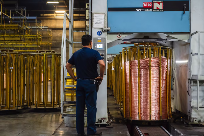 AWMFTTBHKRCZ3DVZZWQN6WLXPM